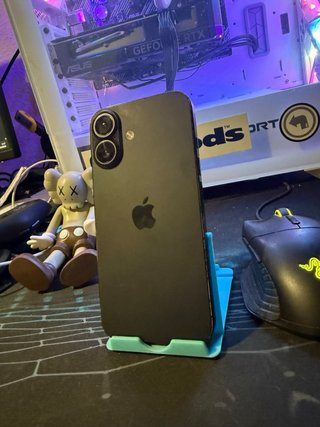 iPhone 16 128GB