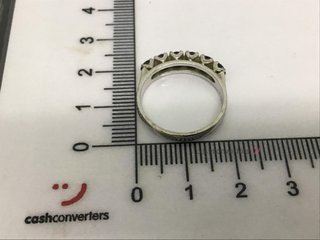 anillo oro 18k con piedra con zafiro