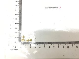 pendientes oro 18k con piedra con diamante de laboratorio