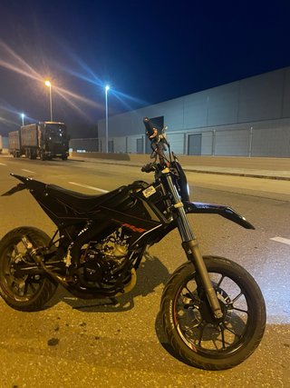 Rieju MRT 50cc Supermotard Negra/Gris