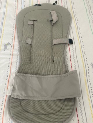 Capota Bugaboo Breezy Arctic Grey + Colchoneta transpirable