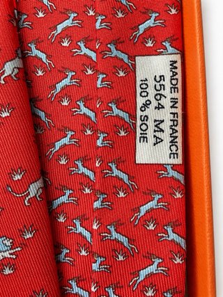 Cravatta Hermes rossa con scatola