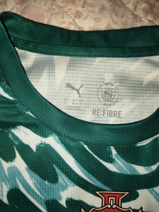 Camisola Portugal Puma Verde e Branca