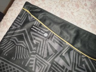 Camisa homenagem neymar preta e dourada