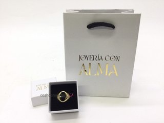 sello oro 18k con piedra con onix