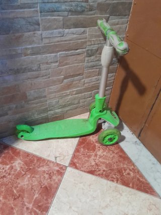 Patinete infantil 3 ruedas verde