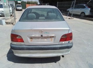 Toyota 5323557 faro izq 54533366 avensis berlina