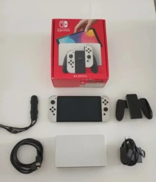 Nintendo Switch OLED Blanca y Negra