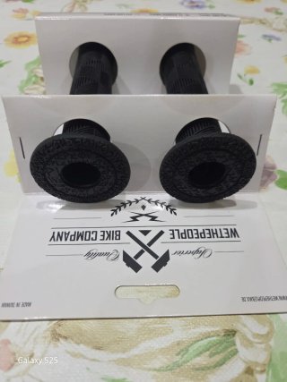 Puños Wethepeople El Barrio Nuevos