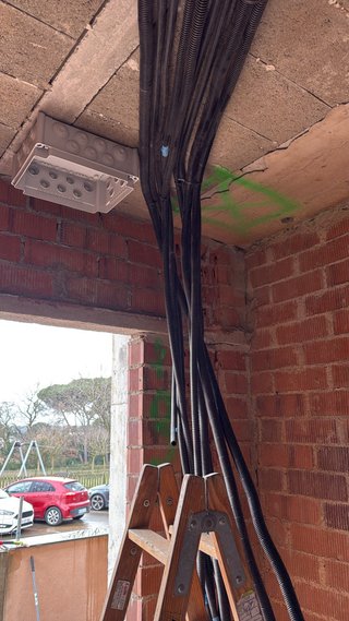 Fontanería,Electricidad,Aire acondicionad,Reformas