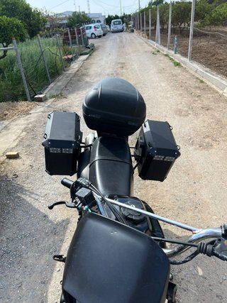 Soporte y maletas laterales de aluminio. Yamaha XT