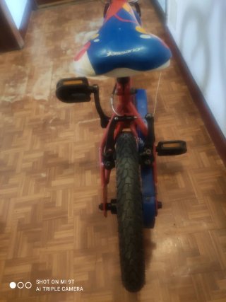 Bicicleta Infantil B-PRO Roja