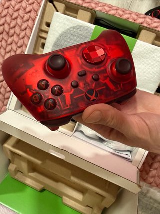 Xbox Series S 512GB Blanca + Mando PulseCipher Red