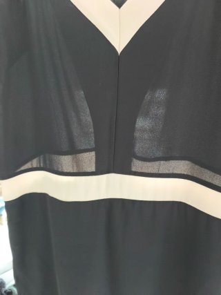 Abito Intimissimi nero con dettagli beige