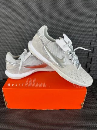 Zapatillas Futsal Nike Gris/Plata