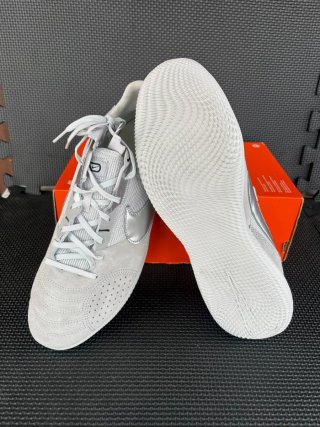 Zapatillas Futsal Nike Gris/Plata