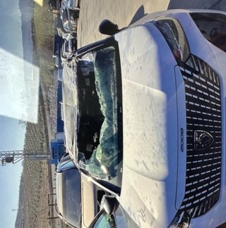 Peugeot 2256044 soporte paragolpes 9825854180 2008