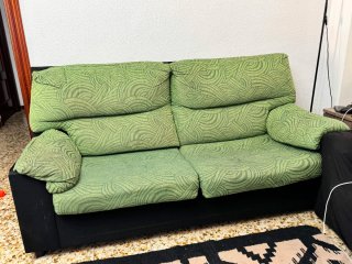 Sofá de tela verde y negro (Regalo fundas)