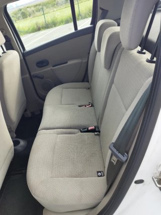 Renault Clio 2007 con bola de remolque