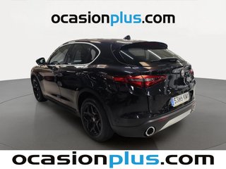 Alfa Romeo Stelvio 2.2 Diésel Super RWD 132 kW (180 CV)
