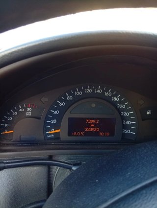 Mercedes-Benz  GLE 2001