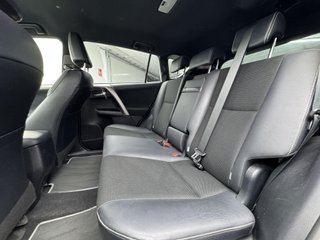 Toyota Rav4 2.5l hybrid 2WD Feel!