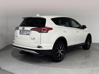 Toyota Rav4 2.5l hybrid 2WD Feel!