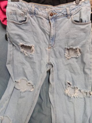 2 Vaqueros Rotos Talla 40 y 42