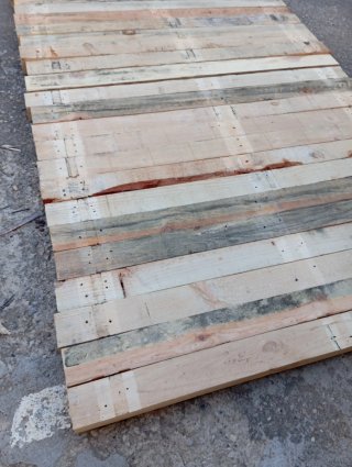 Vigas, listones, postes,palos, puntales de madera