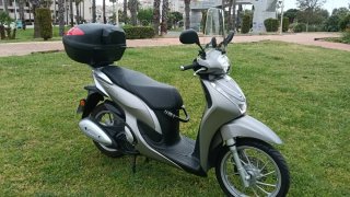 Honda SH 125 Scooter Plata