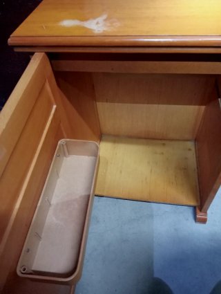Se regala mueble de madera