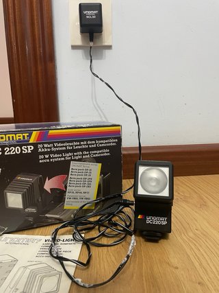 Foco Unomat DC 220 SP Video Luz