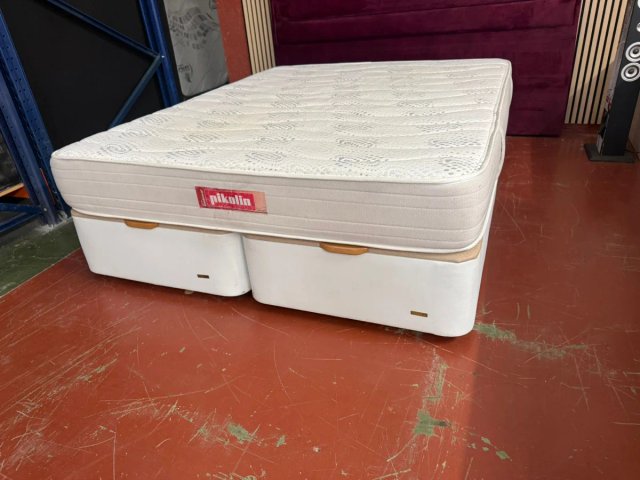 Base Cama 160x200 con 2 Canapés y Colchón