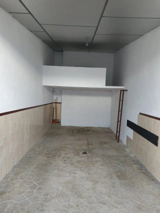 Se alquila cochera cerrada centro Andújar