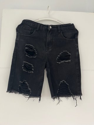 Shorts vaqueros negros rotos