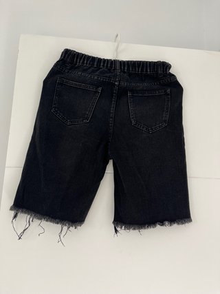 Shorts vaqueros negros rotos