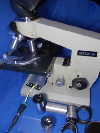 Microscopio Lomo Biolam con 3 objetivos Leitz