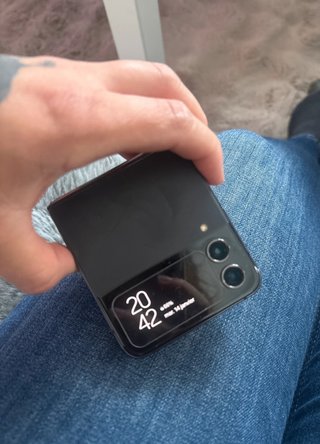 Samsung Galaxy Z Flip 4 5g