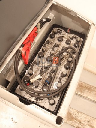 Ref. M-6501 Transpaleta Eléctrica Plataforma STILL EXU-SF 20