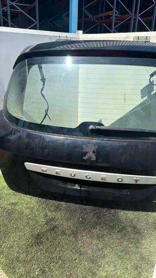 Portón Peugeot 308 SW