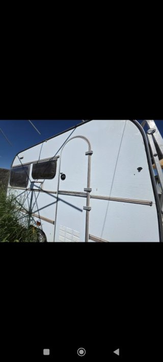 Caravana blanca