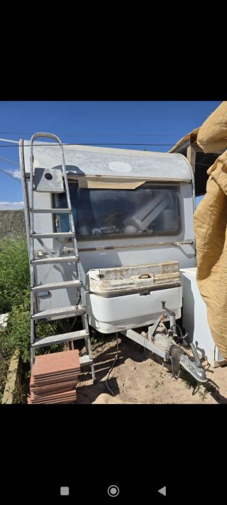 Caravana blanca