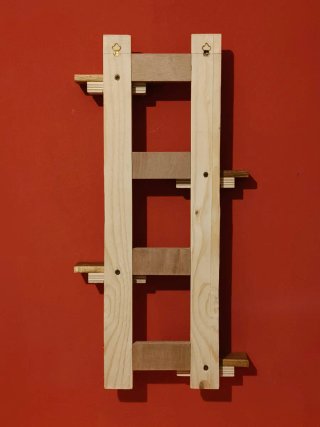 Espositore da parete in legno