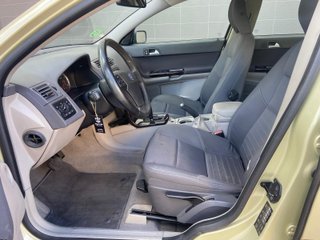 Volvo S40 2.4 Auto Momentum
