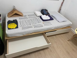 Cama individual 90x2m con cajón y colchón
