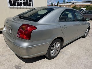 Toyota Avensis 2.0 16V Linea Terra