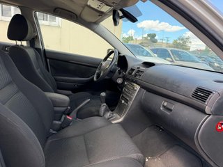 Toyota Avensis 2.0 16V Linea Terra