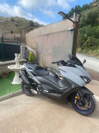 Yamaha T-MAX 560