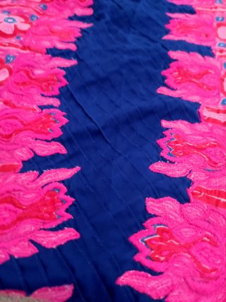 Vestido largo estampado rosa y azul