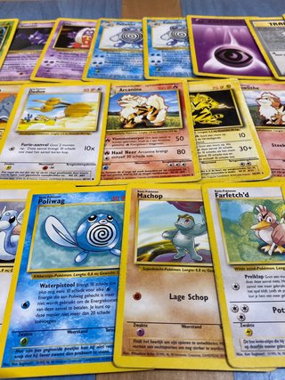 30 cartas pokémon WOTC holandés alguna 1ª edición